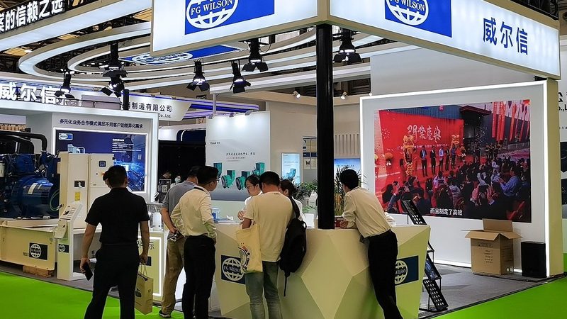 户外草坪庆典遮阳棚：材质、价格与选型解析